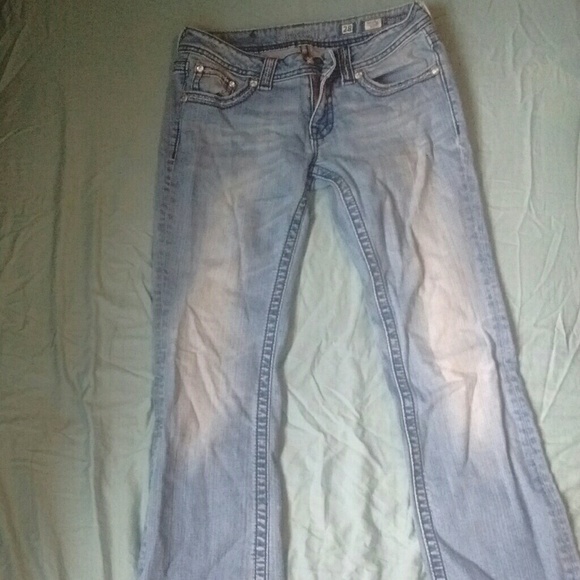 Jean - Picture 2 of 3